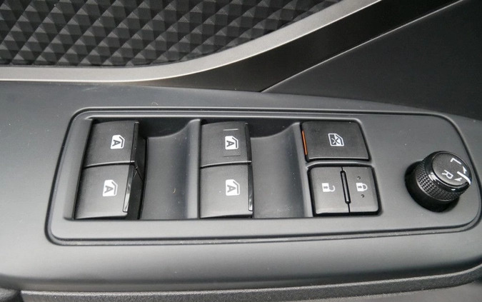 Toyota C-HR cena 84899 przebieg: 65823, rok produkcji 2018 z Torzym małe 191